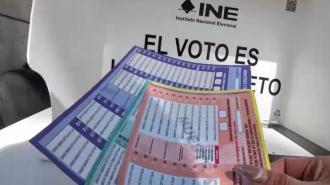 El Consejo General sí aprobó la cancelación de 17 candidaturas del Proceso Electoral Local Extraordinario.

Para más información del tema, visita: https://www.eleconomista.com.mx/politica/eleccion-judicial-2025-ine-rechazo-cancelar-registro-26-candidatos-idoneos-20250510-758470.html

¡Síguenos en nuestras redes sociales para mantenerte informado!

Twitter: https://twitter.com/eleconomista 
Facebook: https://www.facebook.com/ElEconomista.mx
Instagram: https://www.instagram.com/eleconomistamx
LinkedIn: https://www.linkedin.com/company/el-economista/

#ElEconomista #EETV