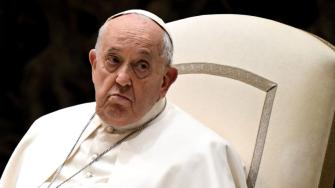 El papa Francisco criticó duramente las medidas migratorias del presidente de Estados Unidos, Donald Trump, en una inusual carta abierta enviada el martes a los obispos católicos de Estados Unidos.

Para más información del tema, visita: https://www.eleconomista.com.mx/ 

¡Síguenos en nuestras redes sociales para mantenerte informado!

Twitter: https://twitter.com/eleconomista 
Facebook: https://www.facebook.com/ElEconomista.mx
Instagram: https://www.instagram.com/eleconomistamx
LinkedIn: https://www.linkedin.com/company/el-economista/

#ElEconomista #EETV