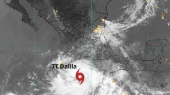El SMN advirtió de posibles deslaves, incremento en niveles de ríos y arroyos, así como desbordamientos e inundaciones en cinco entidades.
Para más información del tema, visita: https://www.eleconomista.com.mx/politica/forma-tormenta-dalila-frente-costas-mexicanas-alerta-5-estados-pacifico-20250613-763661.html
¡Síguenos en nuestras redes sociales para mantenerte informado!
Twitter: https://twitter.com/eleconomista
Facebook: https://www.facebook.com/ElEconomista.mx
Instagram: https://www.instagram.com/eleconomistamx
LinkedIn: https://www.linkedin.com/company/el-economista/
#ElEconomista #EETV #TormentaTropical