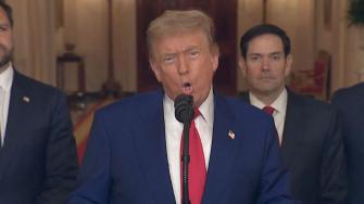 El presidente estadounidense, Donald Trump, calificó este lunes de “muy débil” el ataque de represalia de Irán contra la mayor base que tiene Washington en Oriente Medio, pero le agradeció por haber avisado con antelación.