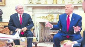 El presidente de Estados Unidos, Donald Trump, ha pedido a Israel que indulte al primer ministro Benjamin Netanyahu o cancele su juicio por corrupción, afirmando que Estados Unidos lo salvaría como hizo con su país.
Para más información del tema, visita: https://www.eleconomista.com.mx/internacionales/trump-pide-cancele-juicio-corrupcion-amigo-bibi-netanyahu-20250626-765412.html
¡Síguenos en nuestras redes sociales para mantenerte informado!
Twitter: https://twitter.com/eleconomista
Facebook: https://www.facebook.com/ElEconomista.mx
Instagram: https://www.instagram.com/eleconomistamx
LinkedIn: https://www.linkedin.com/company/el-economista/
T
#ElEconomista #EETV