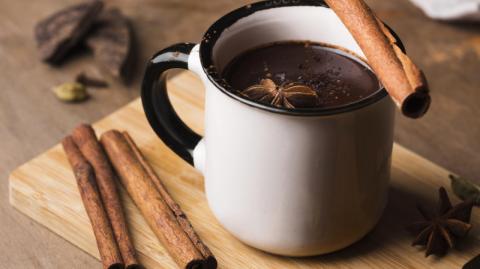 Como parte de la campaña “Hecho en México”, se busca resaltar la calidad y diversidad del café nacional.

Para más información del tema, visita: https://www.eleconomista.com.mx/empresas/concanaco-promovera-termino-cafe-mexicano-sustitucion-cafe-americano-20250420-755572.html

¡Síguenos en nuestras redes sociales para mantenerte informado!

Twitter: https://twitter.com/eleconomista 
Facebook: https://www.facebook.com/ElEconomista.mx
Instagram: https://www.instagram.com/eleconomistamx
LinkedIn: https://www.linkedin.com/company/el-economista/

#ElEconomista #EETV