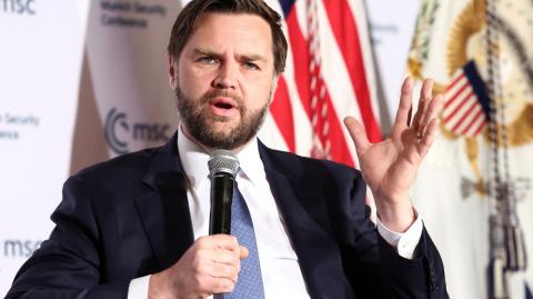 Vance encabezará la delegación estadounidense, que también incluirá al jefe de la diplomacia, Marco Rubio, ambos católicos.

Para más información del tema, visita: https://www.eleconomista.com.mx/internacionales/vance-asistira-misa-inaugural-papa-leon-anuncio-casa-blanca-20250515-759246.html

¡Síguenos en nuestras redes sociales para mantenerte informado!

Twitter: https://twitter.com/eleconomista 
Facebook: https://www.facebook.com/ElEconomista.mx
Instagram: https://www.instagram.com/eleconomistamx
LinkedIn: https://www.linkedin.com/company/el-economista/

#ElEconomista #EETV
