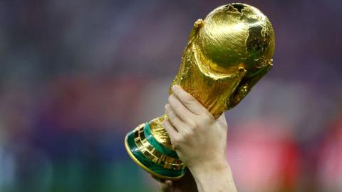 Estados Unidos acogerá a partir del mes que viene un Mundial de Clubes de fútbol y Los Ángeles será la sede de los Juegos Olímpicos de 2028.

Para más información del tema, visita:https://www.eleconomista.com.mx/internacionales/rubio-anuncia-plan-agilizar-visas-ia-rumbo-mundial-20250521-760095.html

¡Síguenos en nuestras redes sociales para mantenerte informado!

Twitter: https://twitter.com/eleconomista 
Facebook: https://www.facebook.com/ElEconomista.mx
Instagram: https://www.instagram.com/eleconomistamx
LinkedIn: https://www.linkedin.com/company/el-economista/

#ElEconomista #EETV