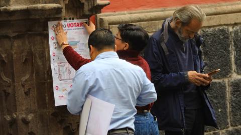 Apertura de una de las casillas habilitadas en la CDMX para la elección judicial.