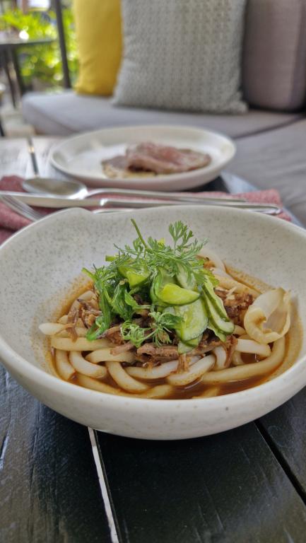 Birria udon